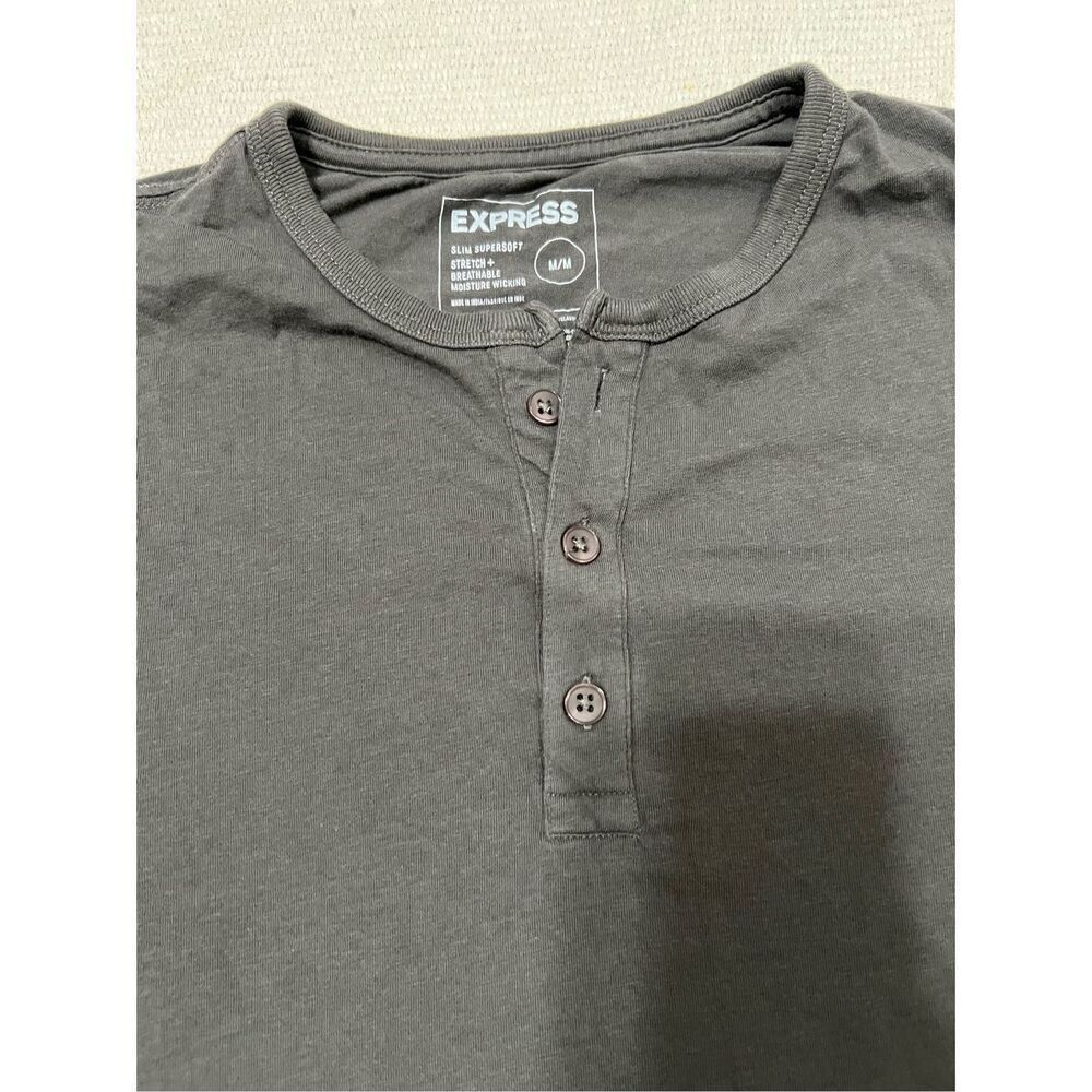 Express 3-button men's t-shirt - Picture 3 of 4
